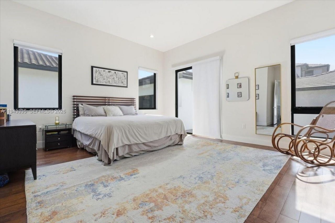 8156 NW 48th Ter, Doral, FL 33166 Photo