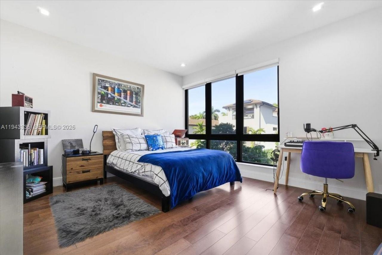 8156 NW 48th Ter, Doral, FL 33166 Photo