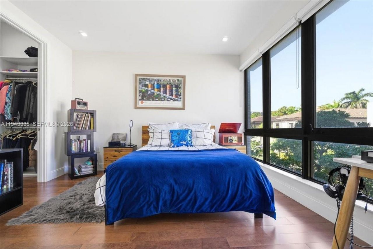 8156 NW 48th Ter, Doral, FL 33166 Photo