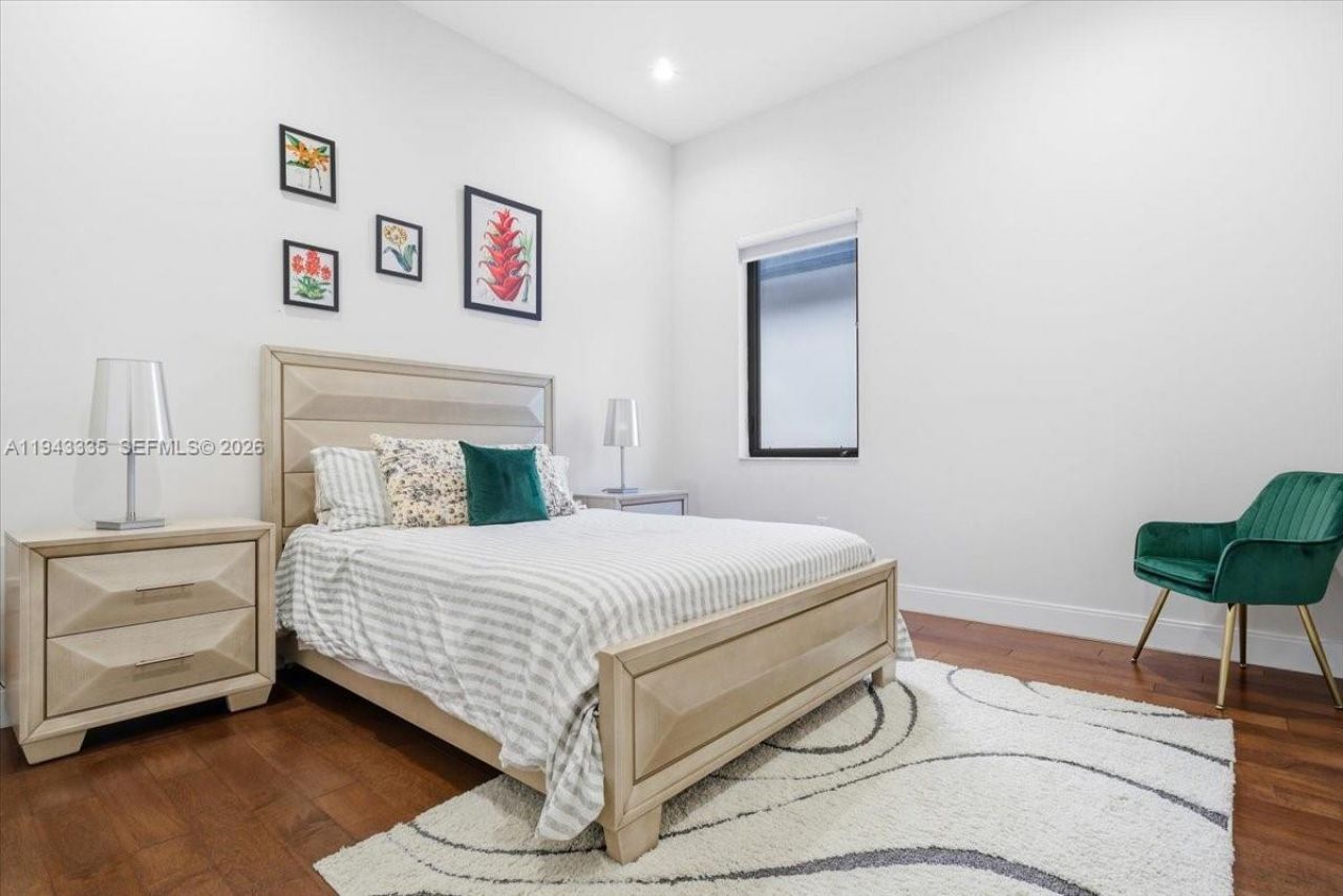 8156 NW 48th Ter, Doral, FL 33166 Photo