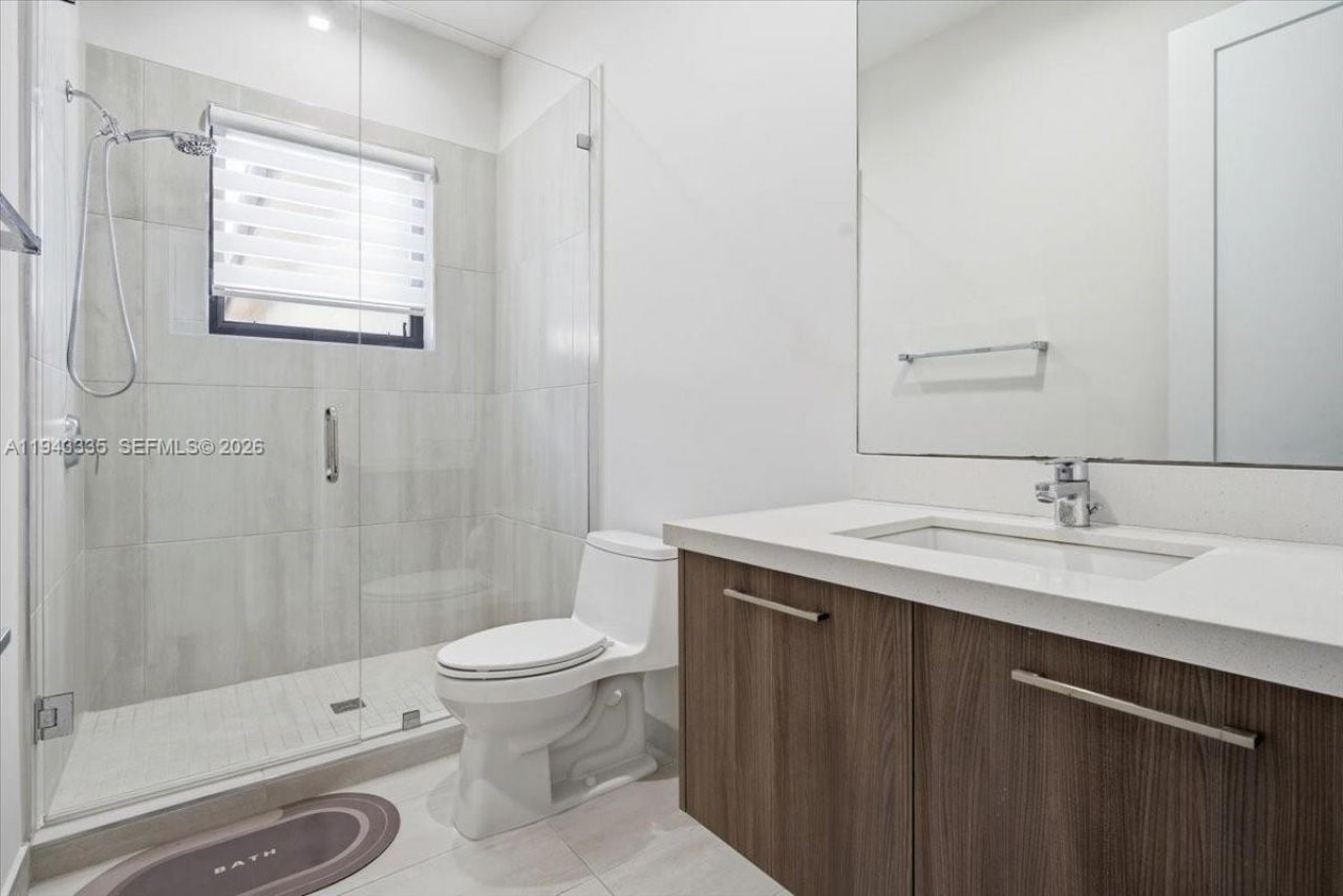 8156 NW 48th Ter, Doral, FL 33166 Photo