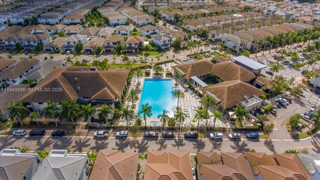 8156 NW 48th Ter, Doral, FL 33166 Photo