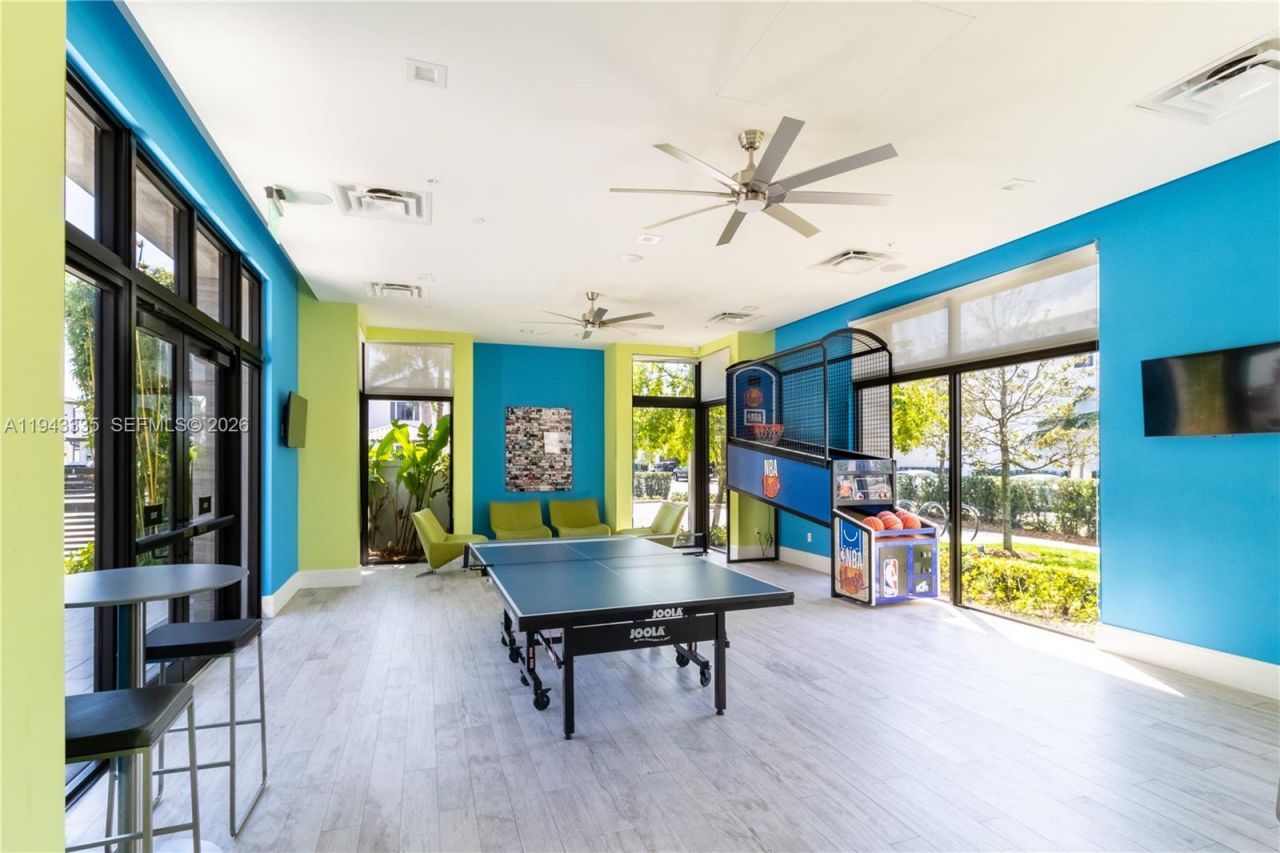 8156 NW 48th Ter, Doral, FL 33166 Photo