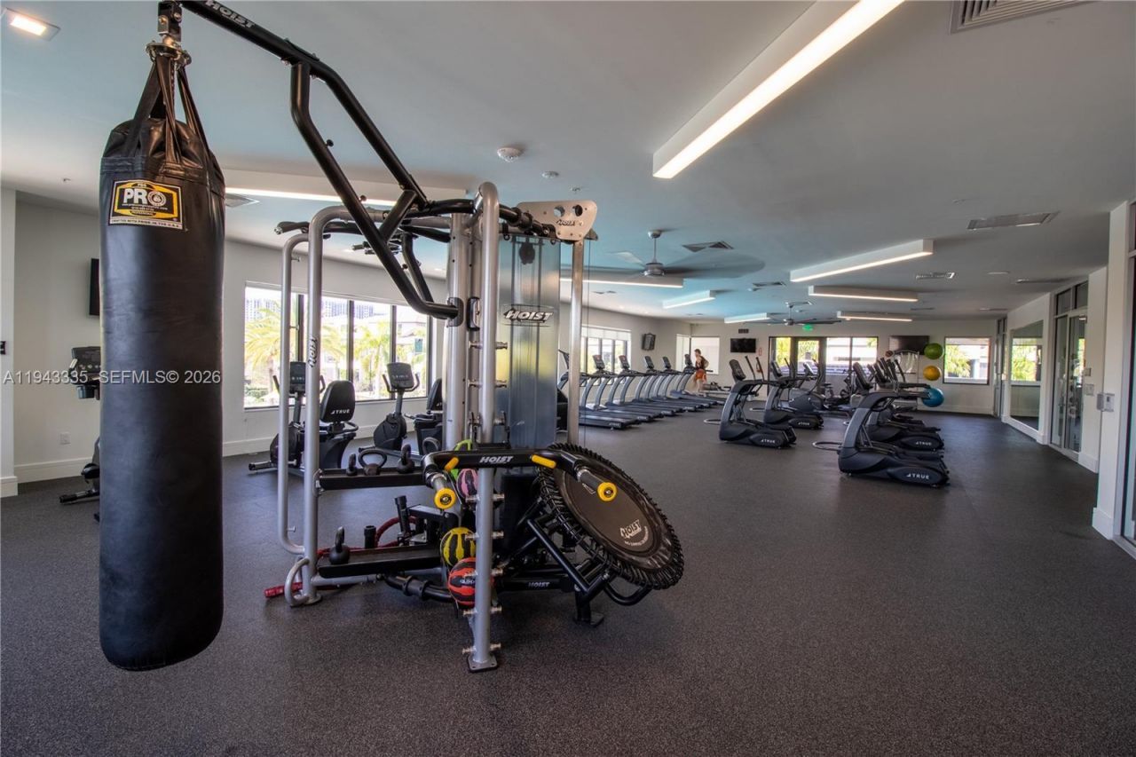 8156 NW 48th Ter, Doral, FL 33166 Photo