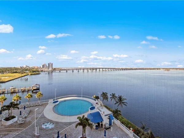 2745 1st ST, Unit 801, FORT MYERS, FL 33916