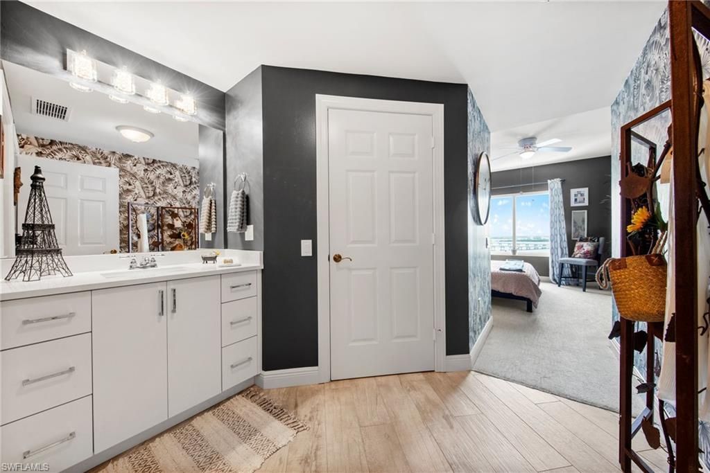 2745 1st St, Unit 1602, Fort Myers, FL 33916 Photo