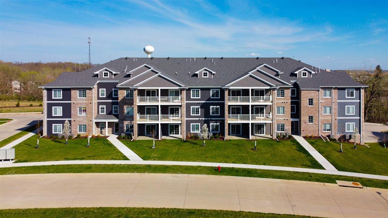 2875 Spring Rose Cir #310, Coralville, IA 52241 Main Photo