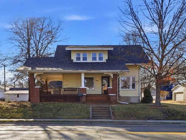 527 W Madison, Washington, IA 52353