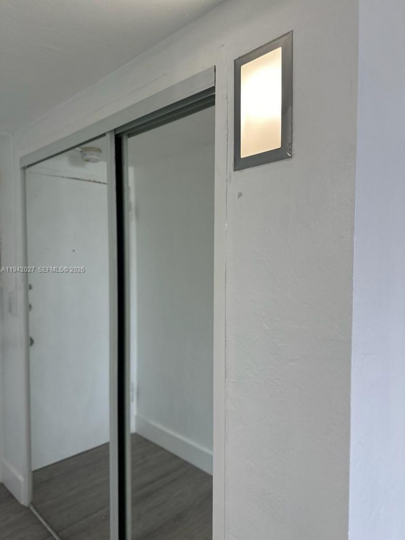 6484 Indian Creek Dr , Unit 220, Miami Beach, FL 33141 Photo