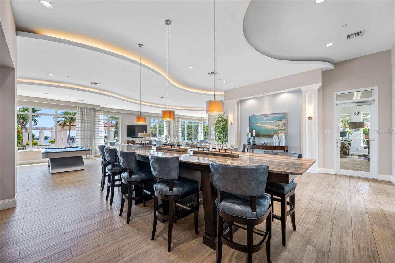 1325 Snell Isle Boulevard Ne, Unit 810, Saint Petersburg, FL 33704 Photo