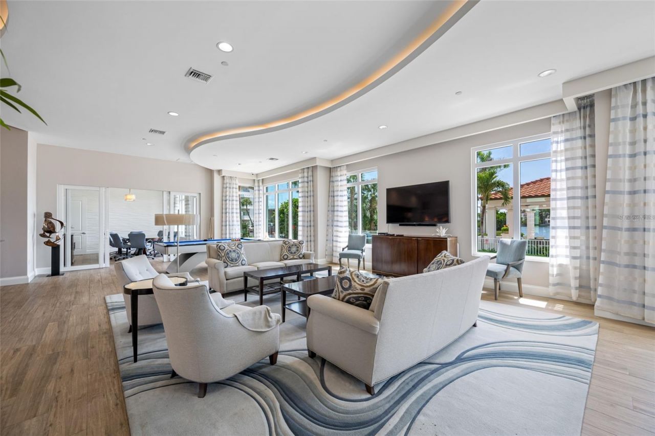 1325 Snell Isle Boulevard Ne, Unit 810, Saint Petersburg, FL 33704 Photo