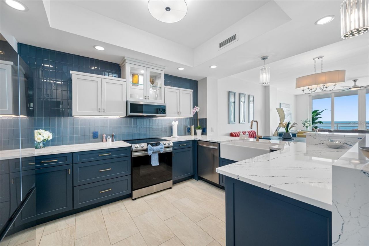 1325 Snell Isle Boulevard Ne, Unit 810, Saint Petersburg, FL 33704 Photo