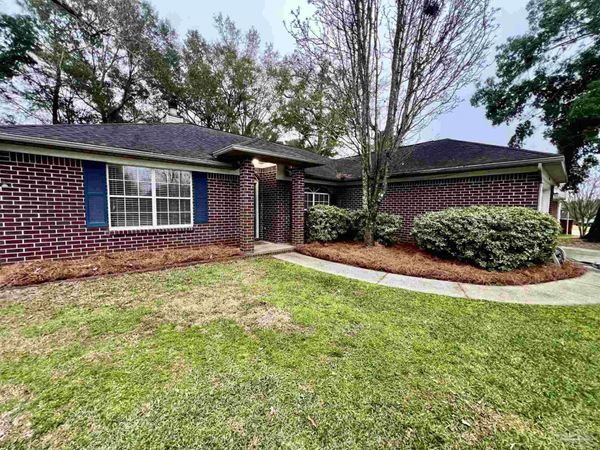 4316 Bayou Ridge Dr, Pace, FL 32571