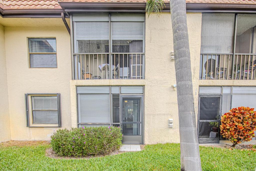 7094 Golf Colony Court, Unit 102, Lake Worth, FL 33467 Photo
