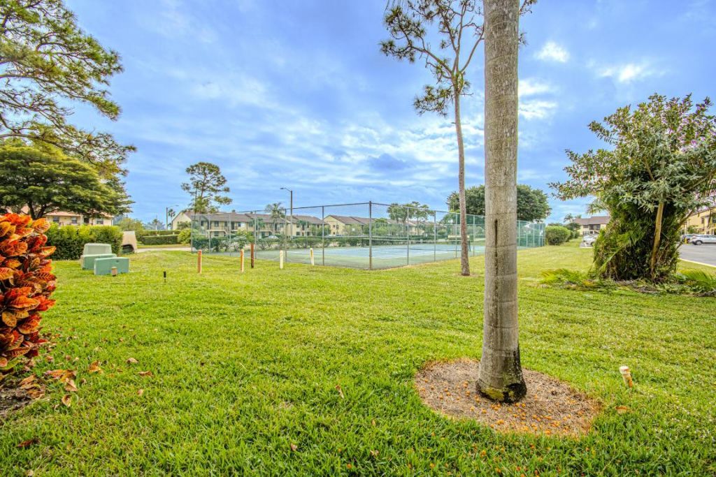 7094 Golf Colony Court, Unit 102, Lake Worth, FL 33467 Photo