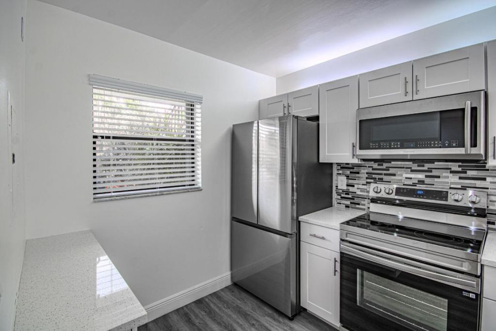 7094 Golf Colony Court, Unit 102, Lake Worth, FL 33467 Photo