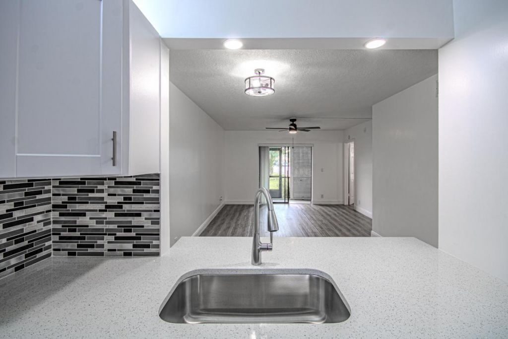 7094 Golf Colony Court, Unit 102, Lake Worth, FL 33467 Photo