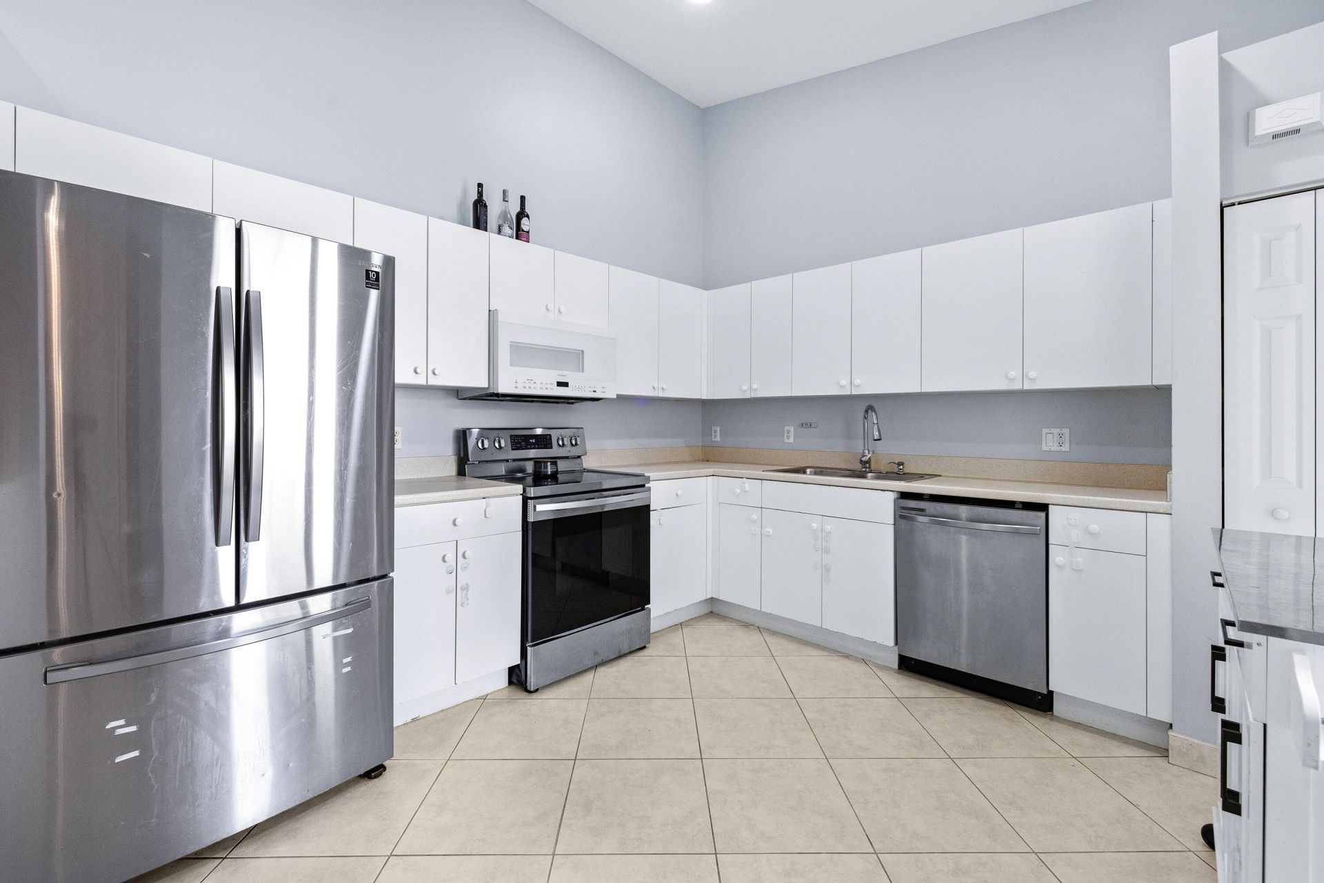 2131 Man Of War, West Palm Beach, FL 33411 Photo