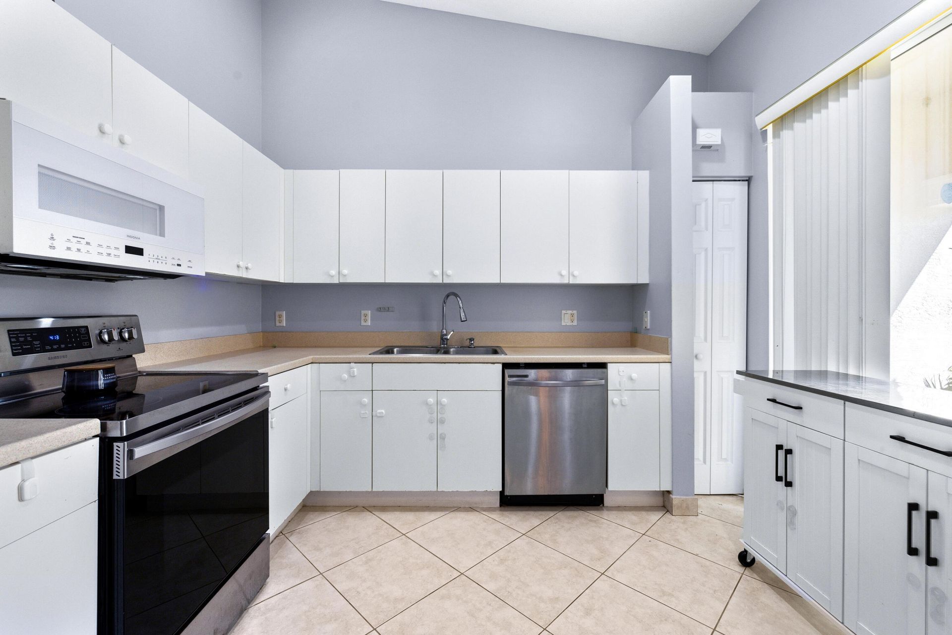 2131 Man Of War, West Palm Beach, FL 33411 Photo