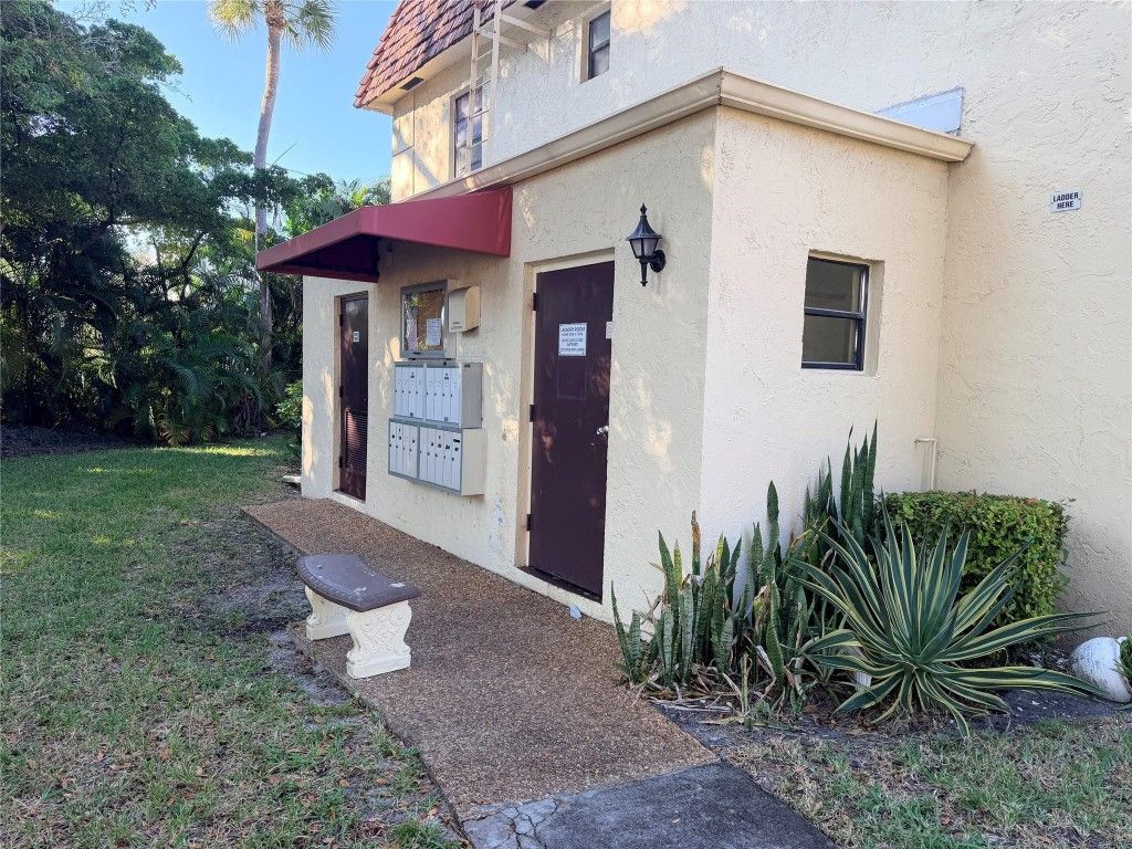 136 S Cypress Road, Unit 317, Pompano Beach, FL 33060 Photo