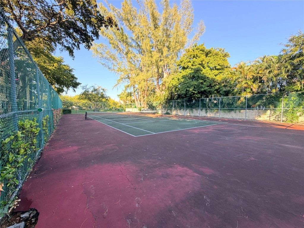 136 S Cypress Road, Unit 317, Pompano Beach, FL 33060 Photo