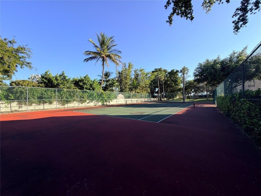 136 S Cypress Road, Unit 317, Pompano Beach, FL 33060 Photo