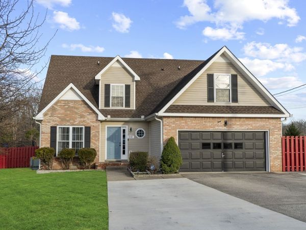 342 Broadmore Dr, Clarksville, TN 37042