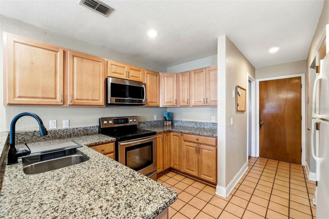 2120 Wildwood Lane, Auburndale, FL 33823 Photo