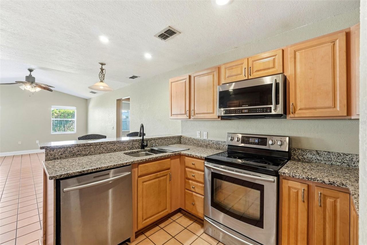 2120 Wildwood Lane, Auburndale, FL 33823 Photo