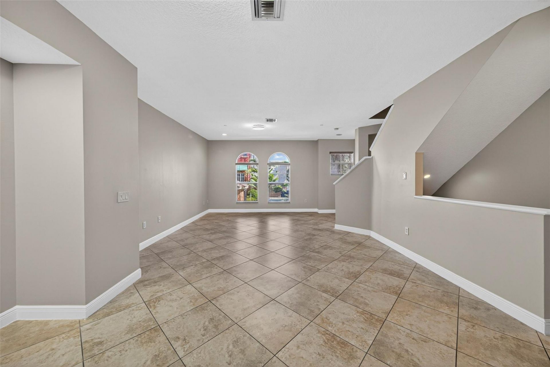 1033 NE 17th Way, Unit 1103, Fort Lauderdale, FL 33304 Photo