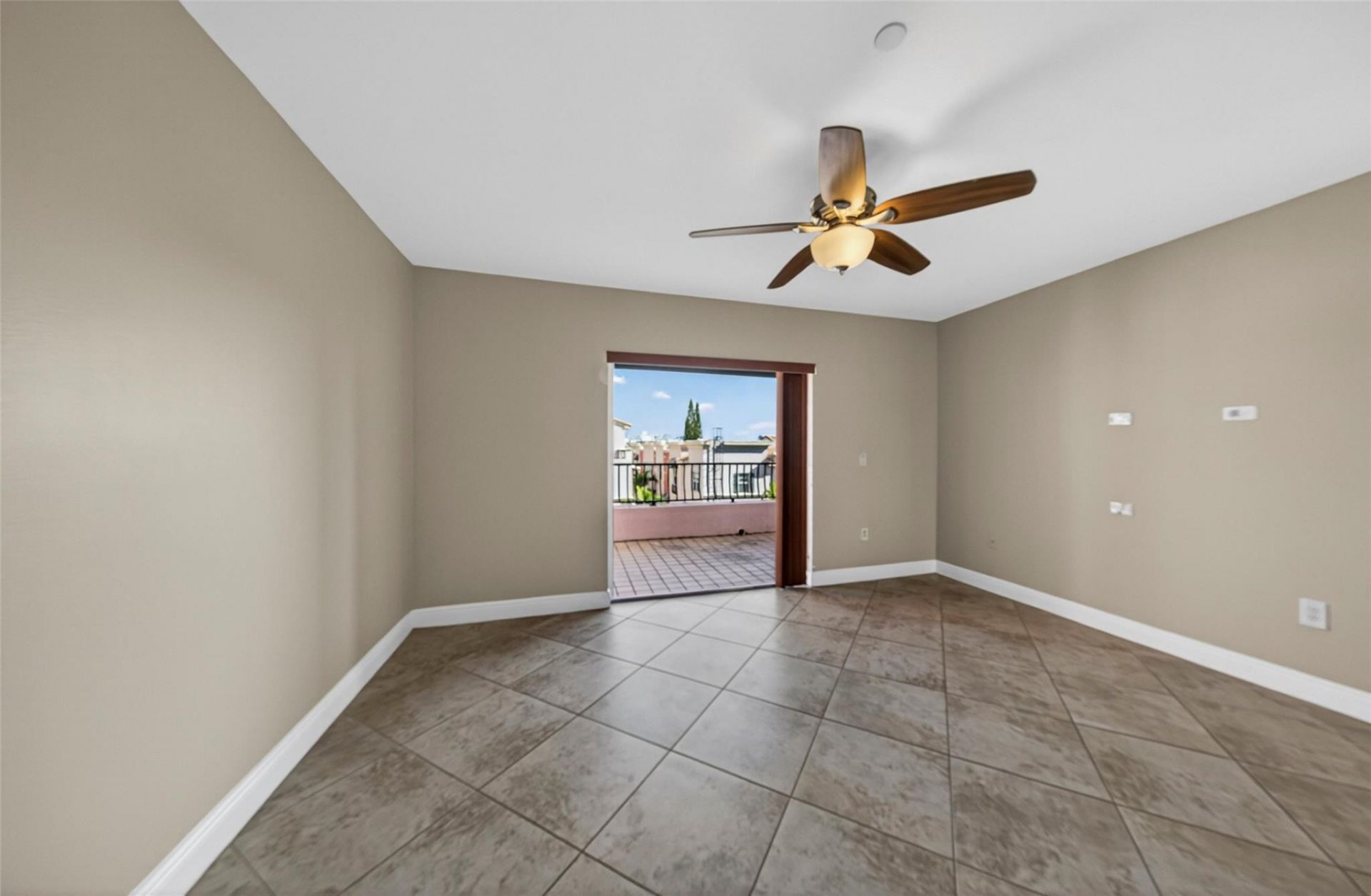 1033 NE 17th Way, Unit 1103, Fort Lauderdale, FL 33304 Photo