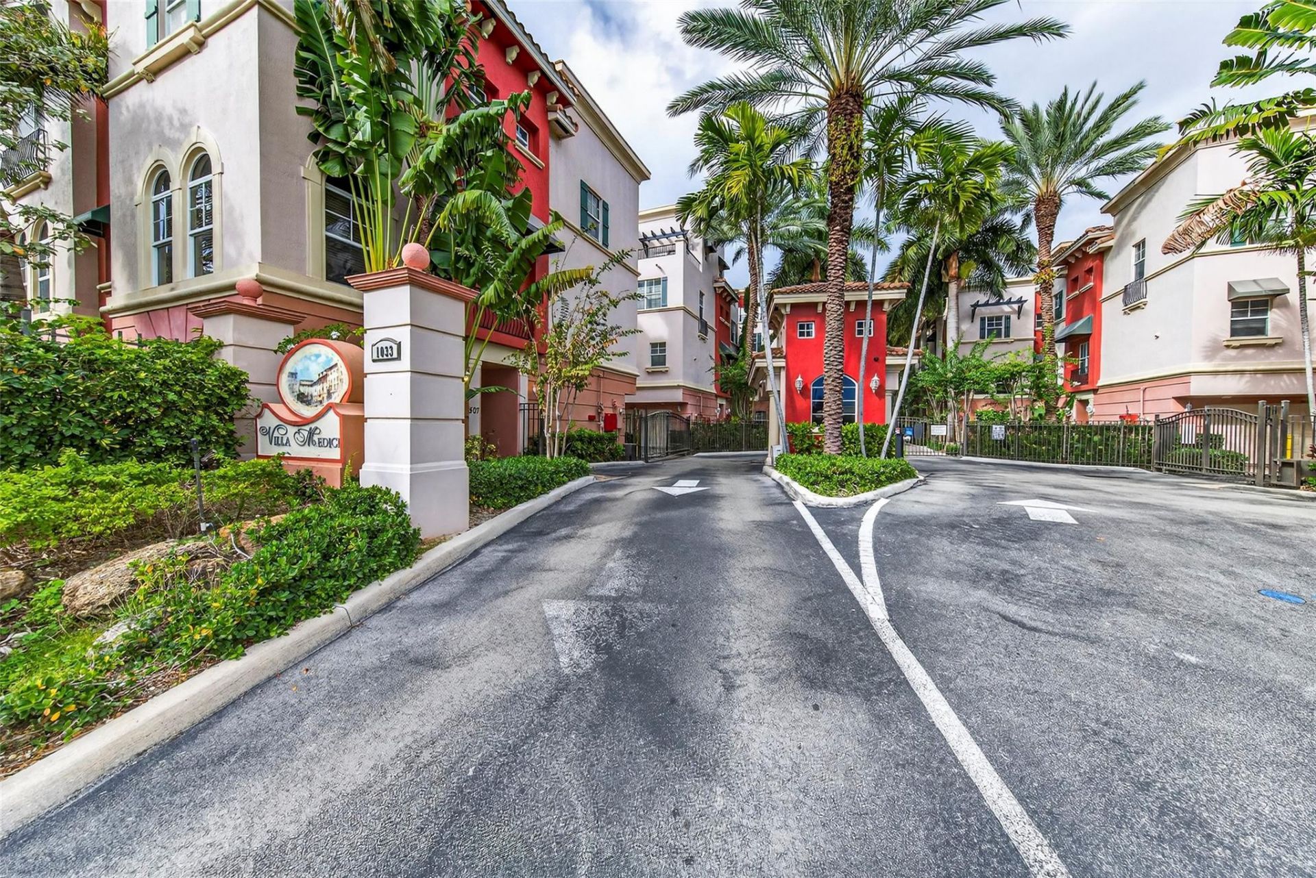 1033 NE 17th Way, Unit 1103, Fort Lauderdale, FL 33304 Photo