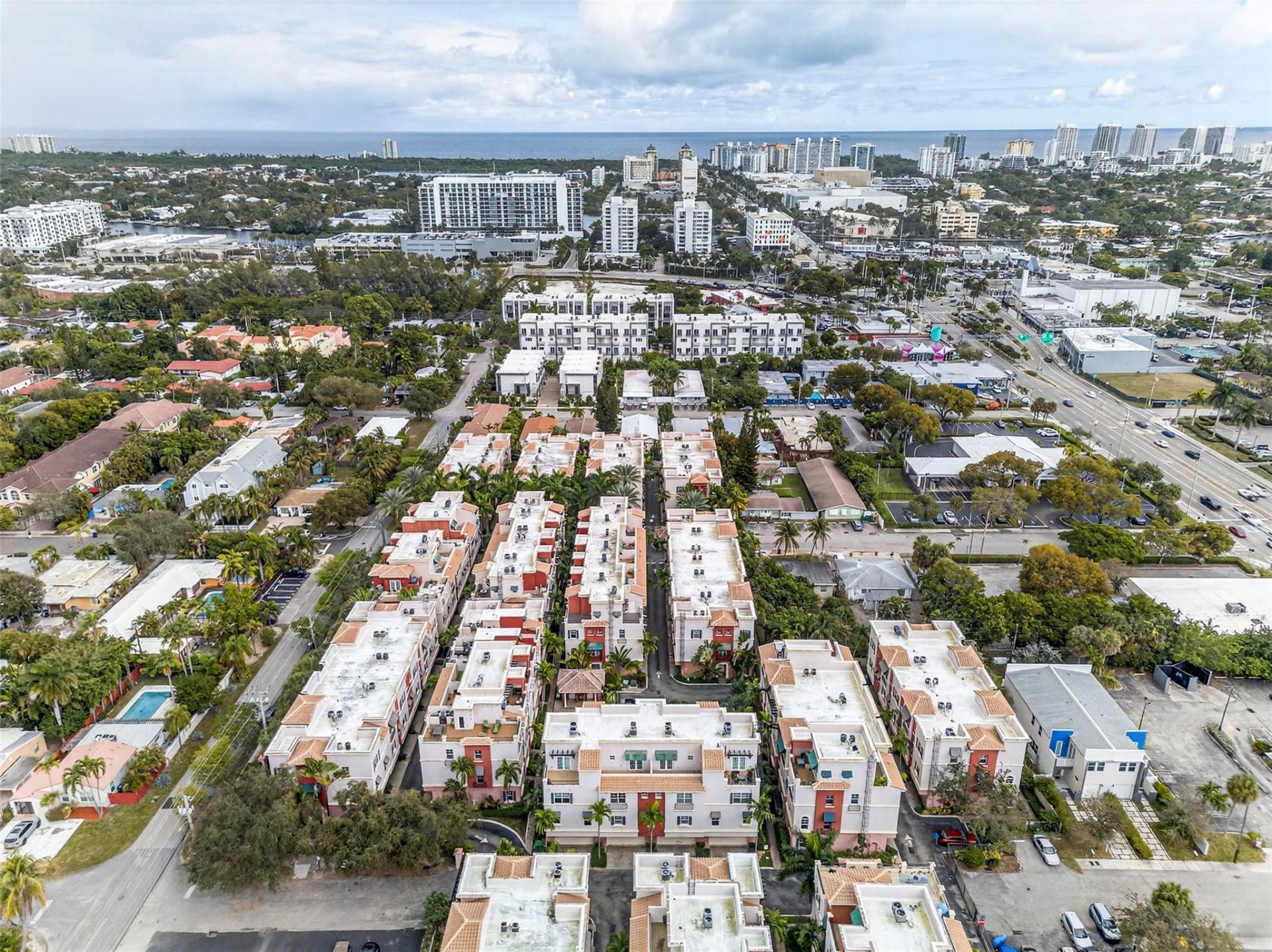 1033 NE 17th Way, Unit 1103, Fort Lauderdale, FL 33304 Photo