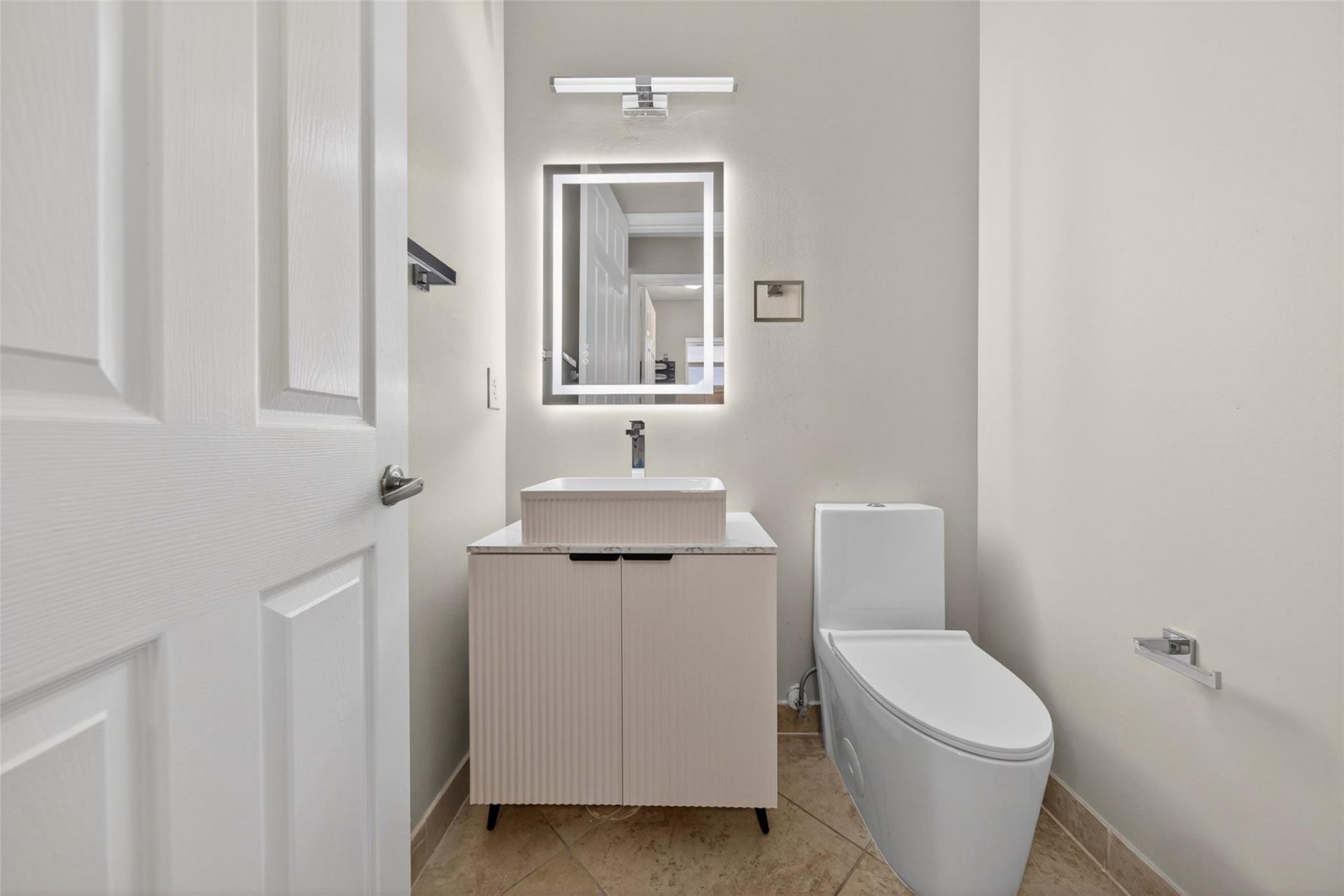 1033 NE 17th Way, Unit 1103, Fort Lauderdale, FL 33304 Photo