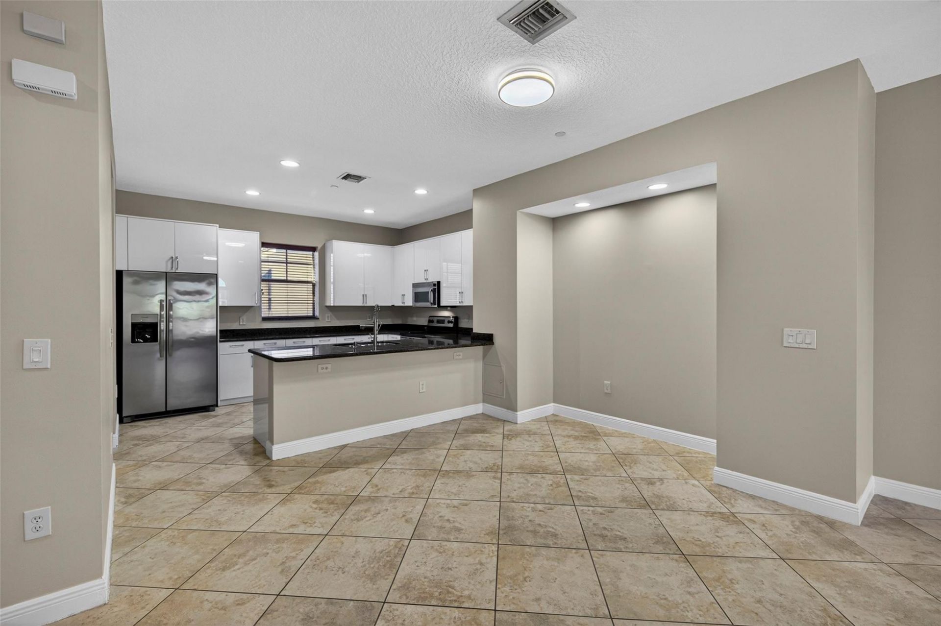 1033 NE 17th Way, Unit 1103, Fort Lauderdale, FL 33304 Photo