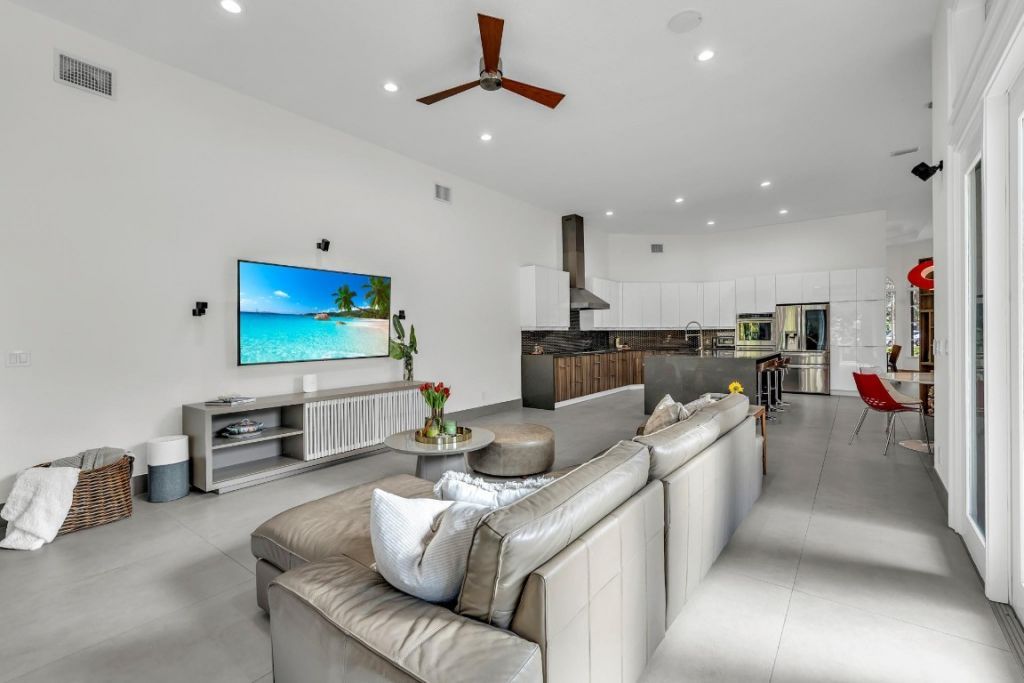 6331 NW 93rd Drive, Parkland, FL 33067 Photo