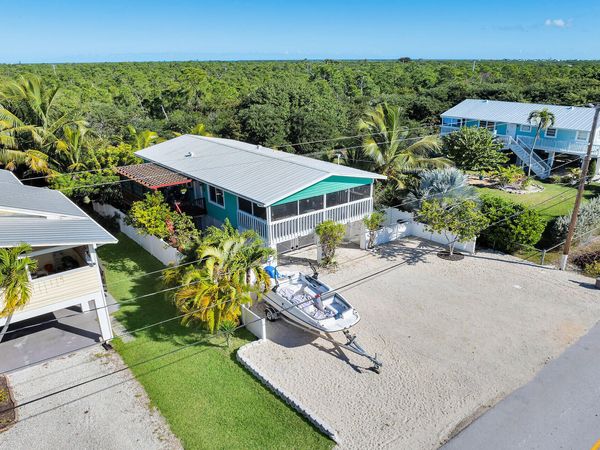 29313 Coconut Palm Drive, Big Pine, FL 33043