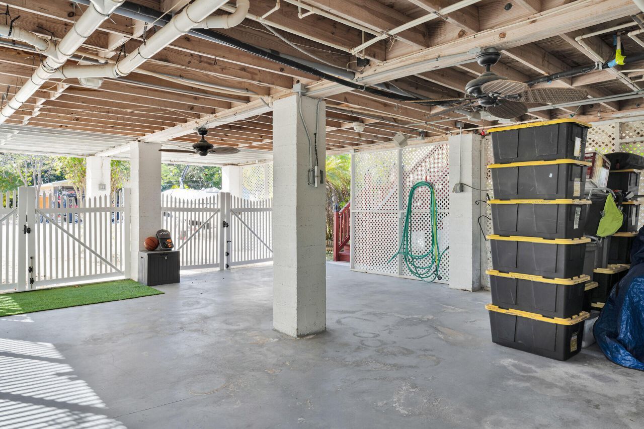 29313 Coconut Palm Drive, Big Pine Key, FL 33043 Photo