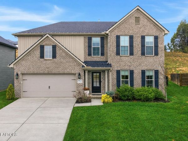 8853 Yellow Aster Rd, Knoxville, TN 37931