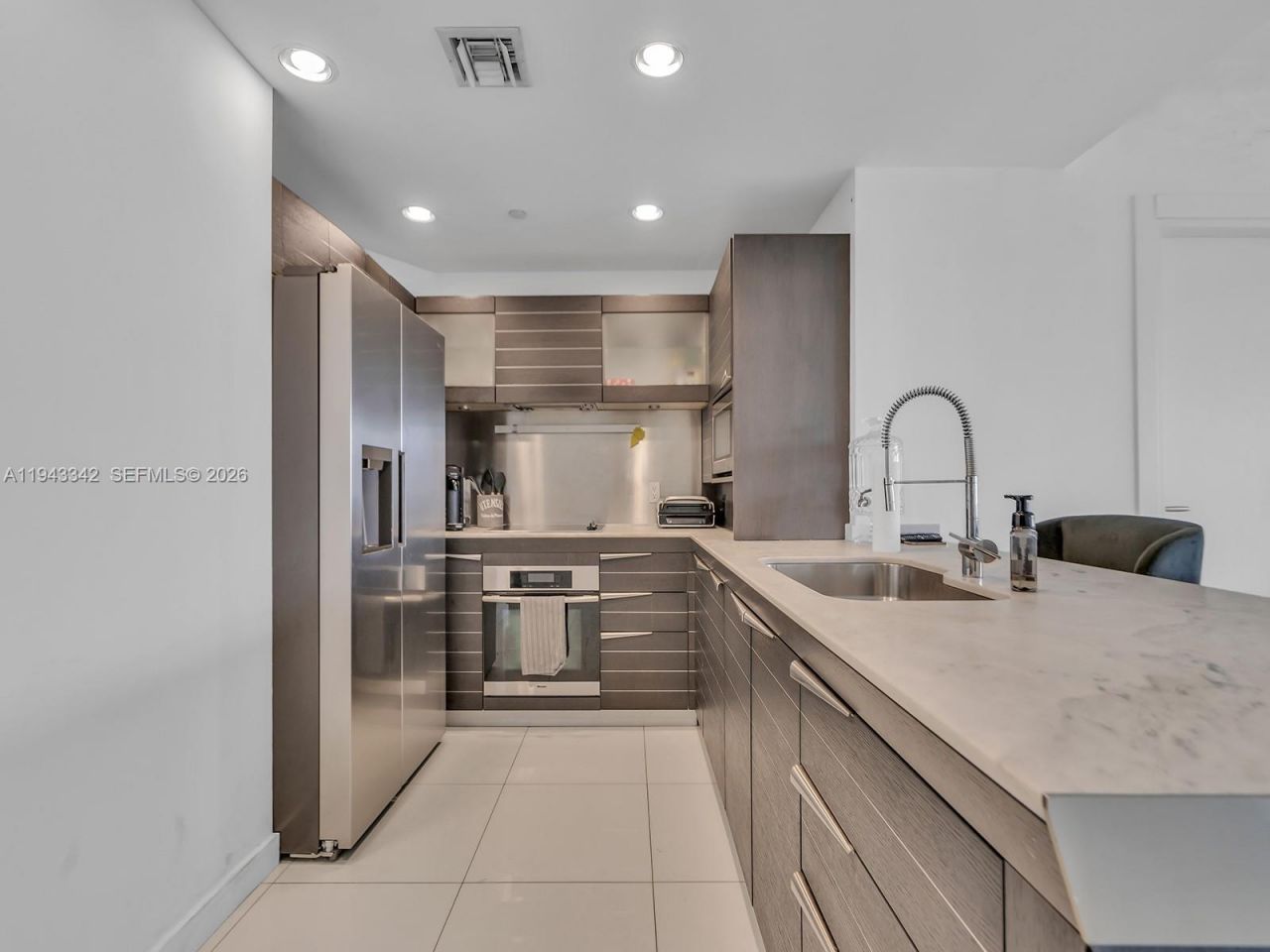 200 Biscayne Boulevard Way, Unit 3603, Miami, FL 33131 Photo