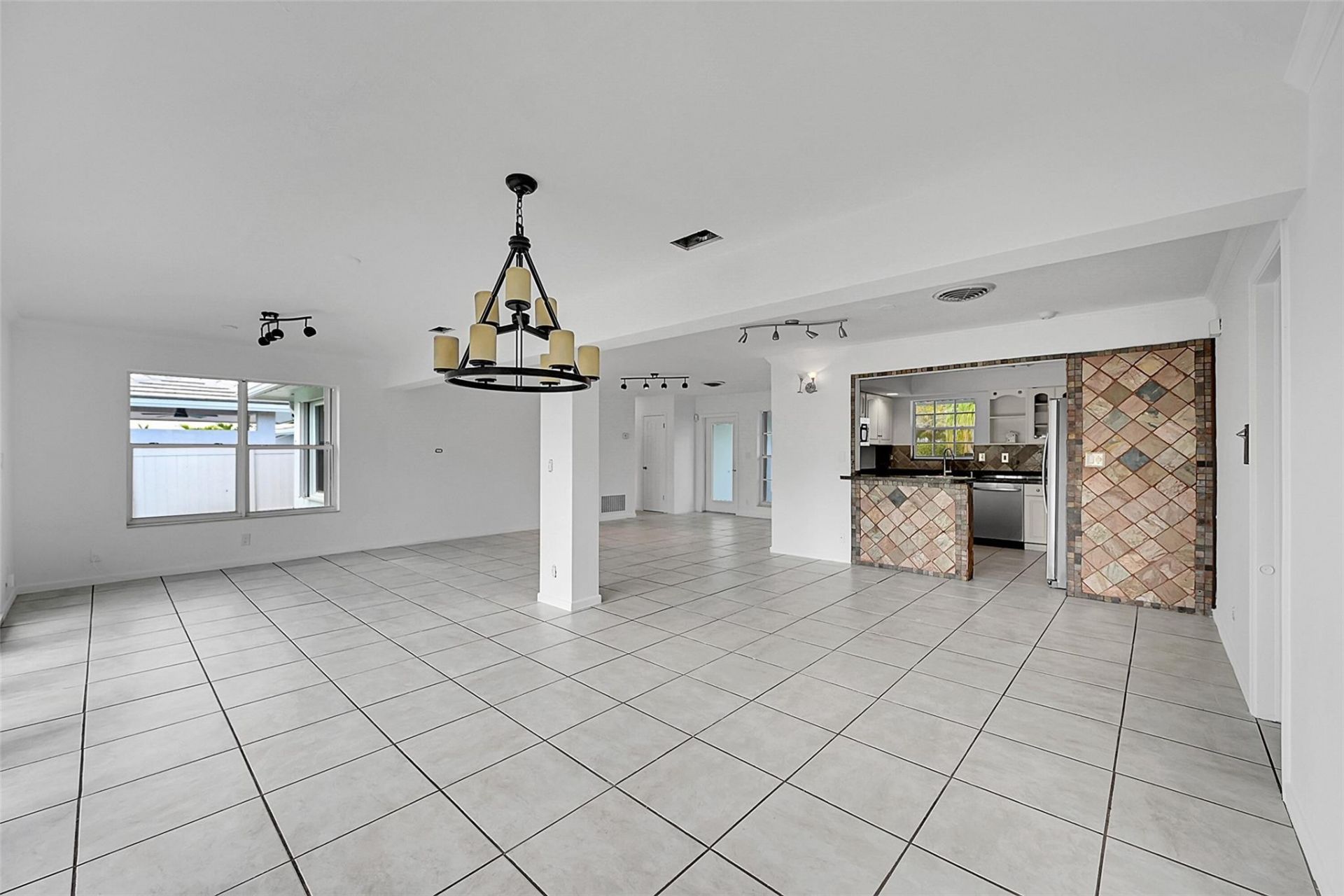 220 SE 10th Street, Pompano Beach, FL 33060 Photo