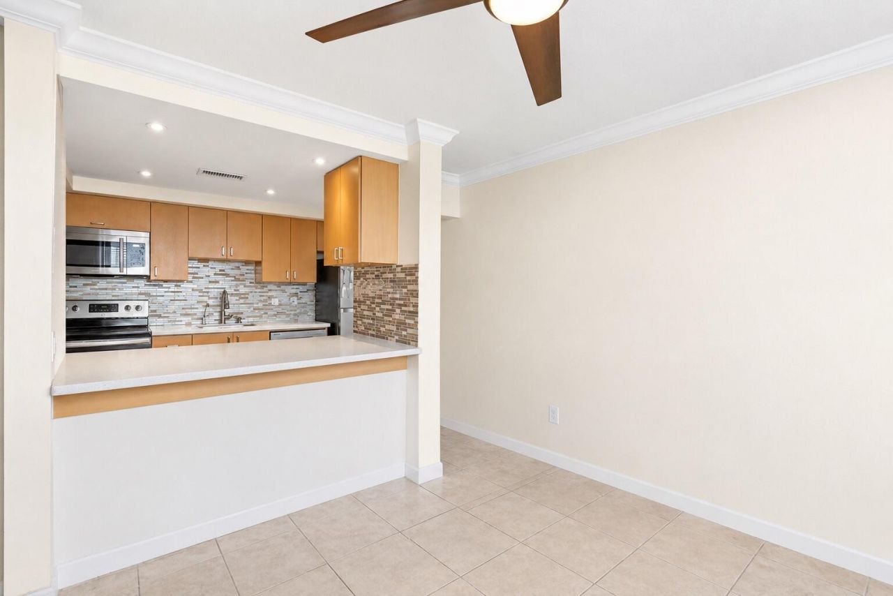 9470 Live Oak Place, Unit 409, Davie, FL 33324 Photo
