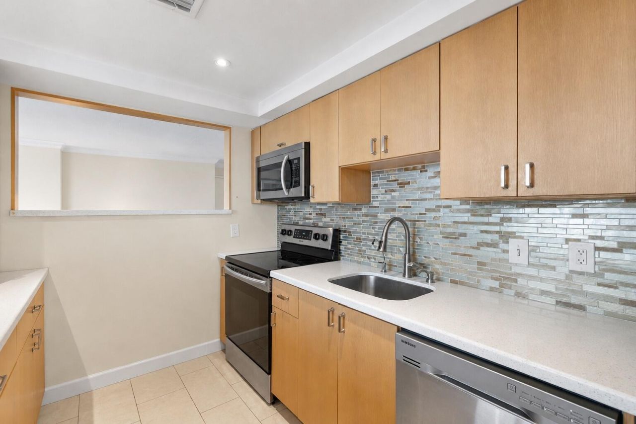 9470 Live Oak Place, Unit 409, Davie, FL 33324 Photo