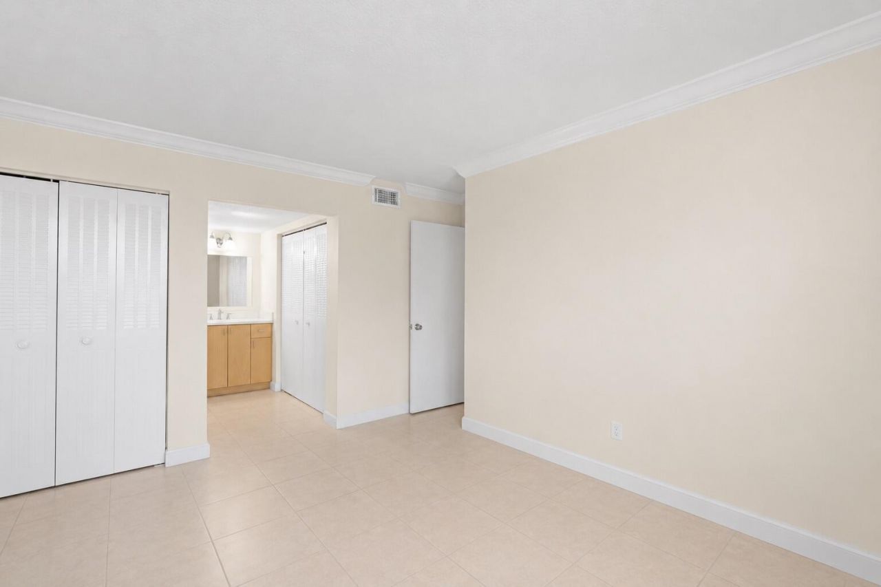 9470 Live Oak Place, Unit 409, Davie, FL 33324 Photo