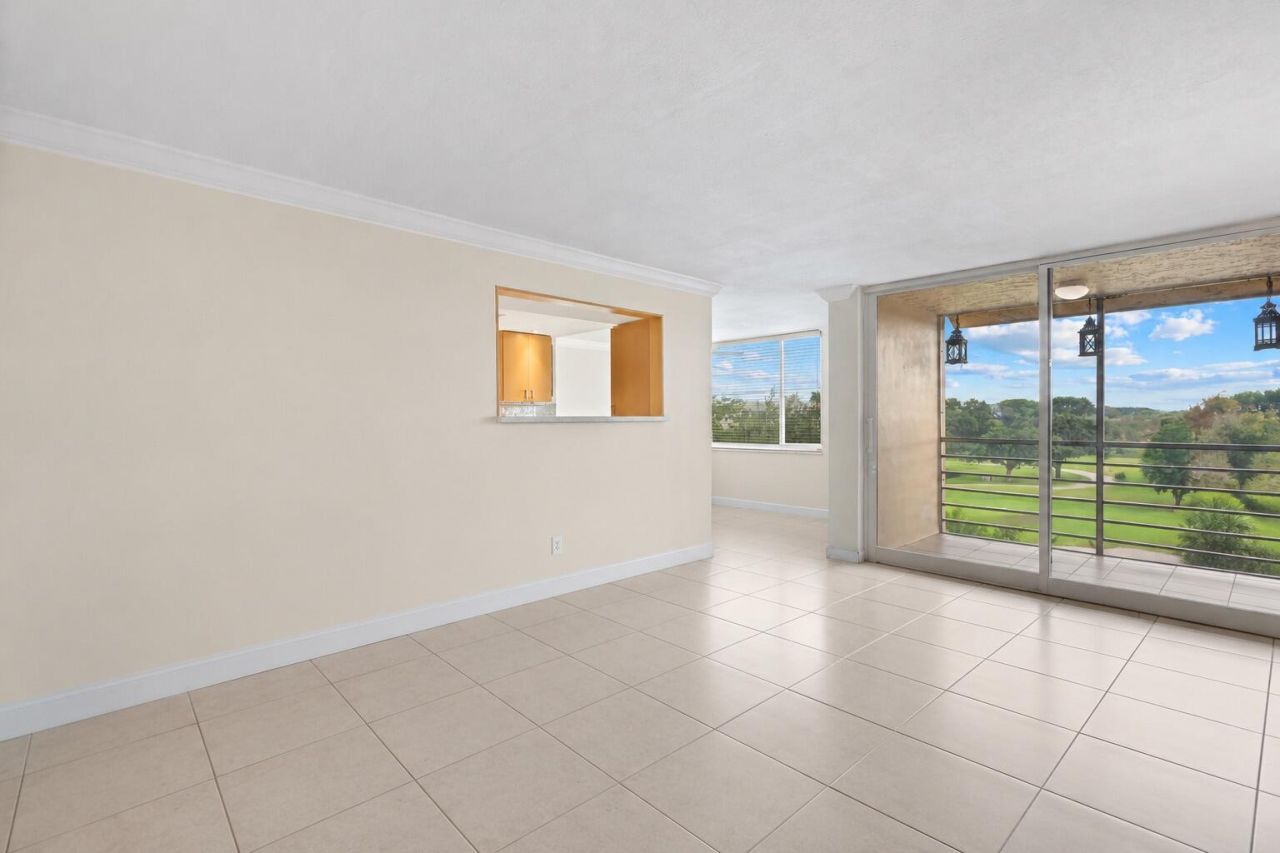 9470 Live Oak Place, Unit 409, Davie, FL 33324 Photo