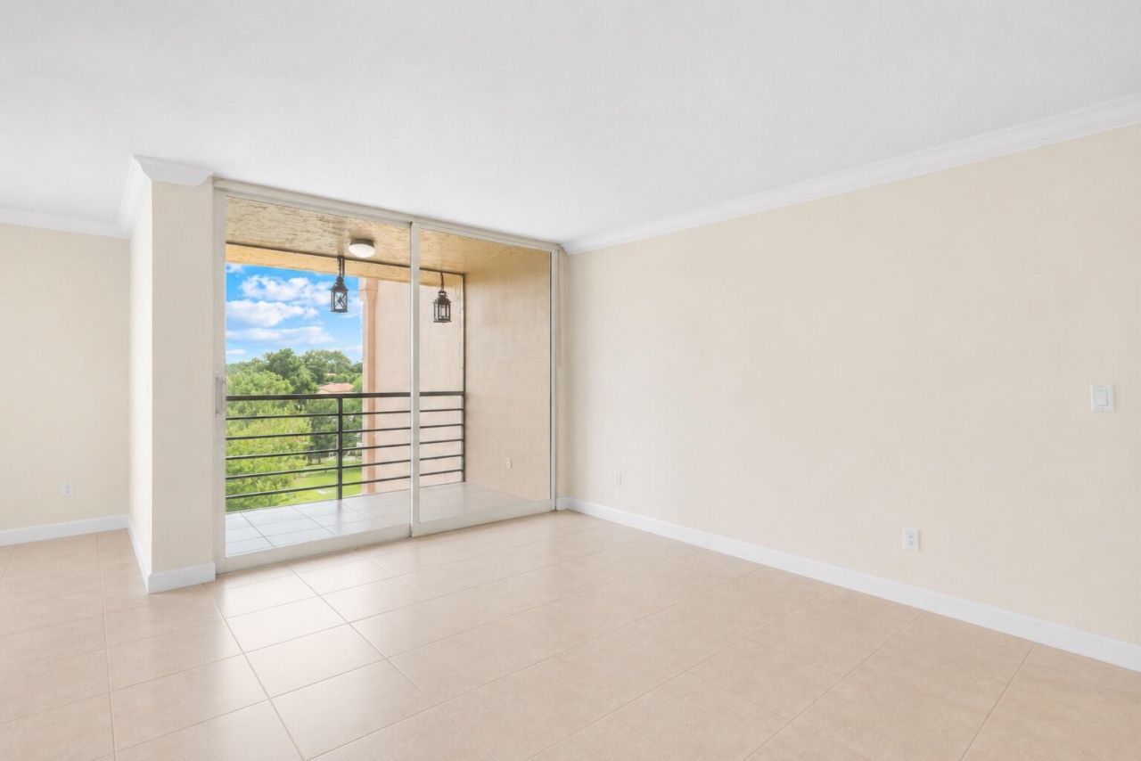 9470 Live Oak Place, Unit 409, Davie, FL 33324 Photo