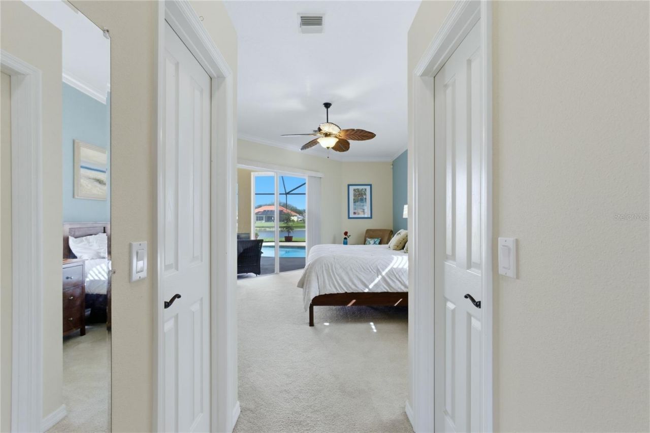 677 Lakescene Drive, Venice, FL 34293 Photo