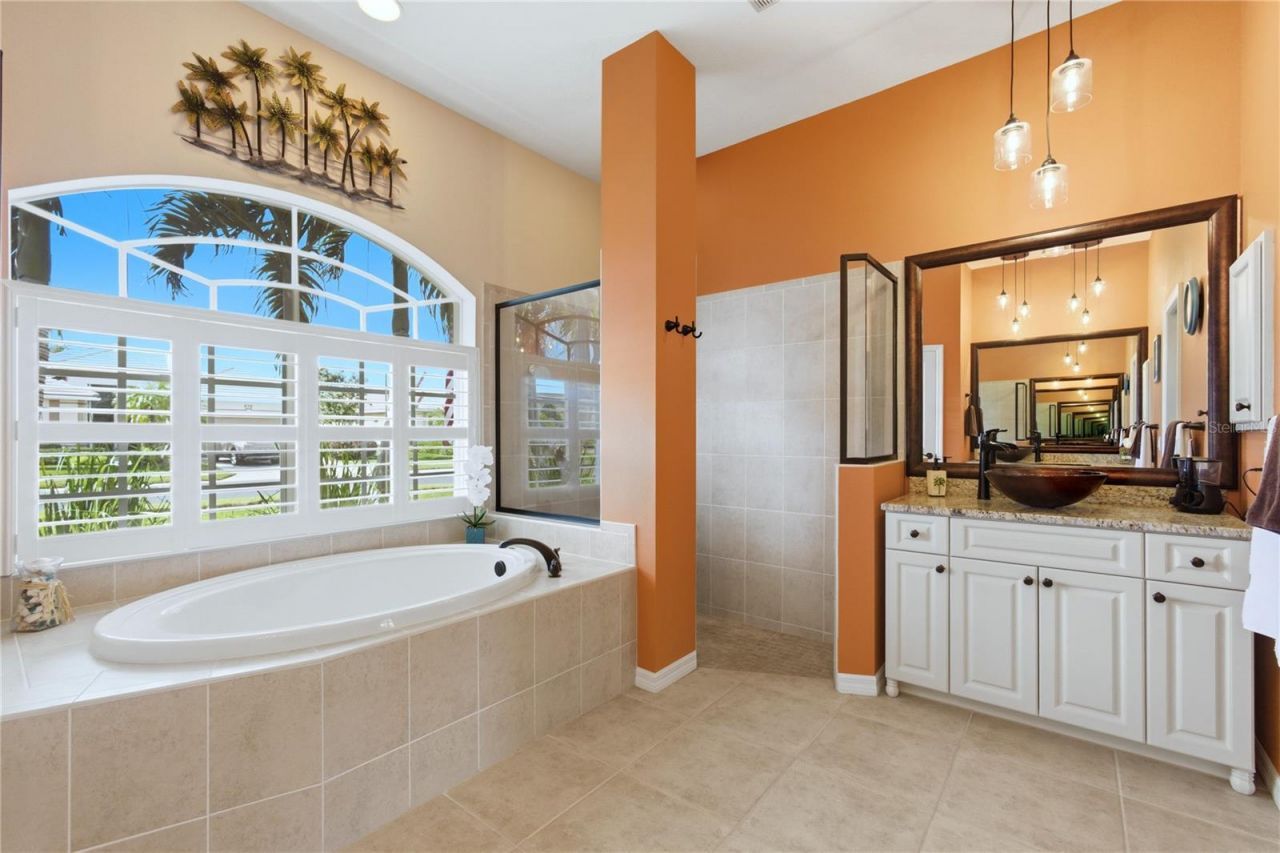 677 Lakescene Drive, Venice, FL 34293 Photo