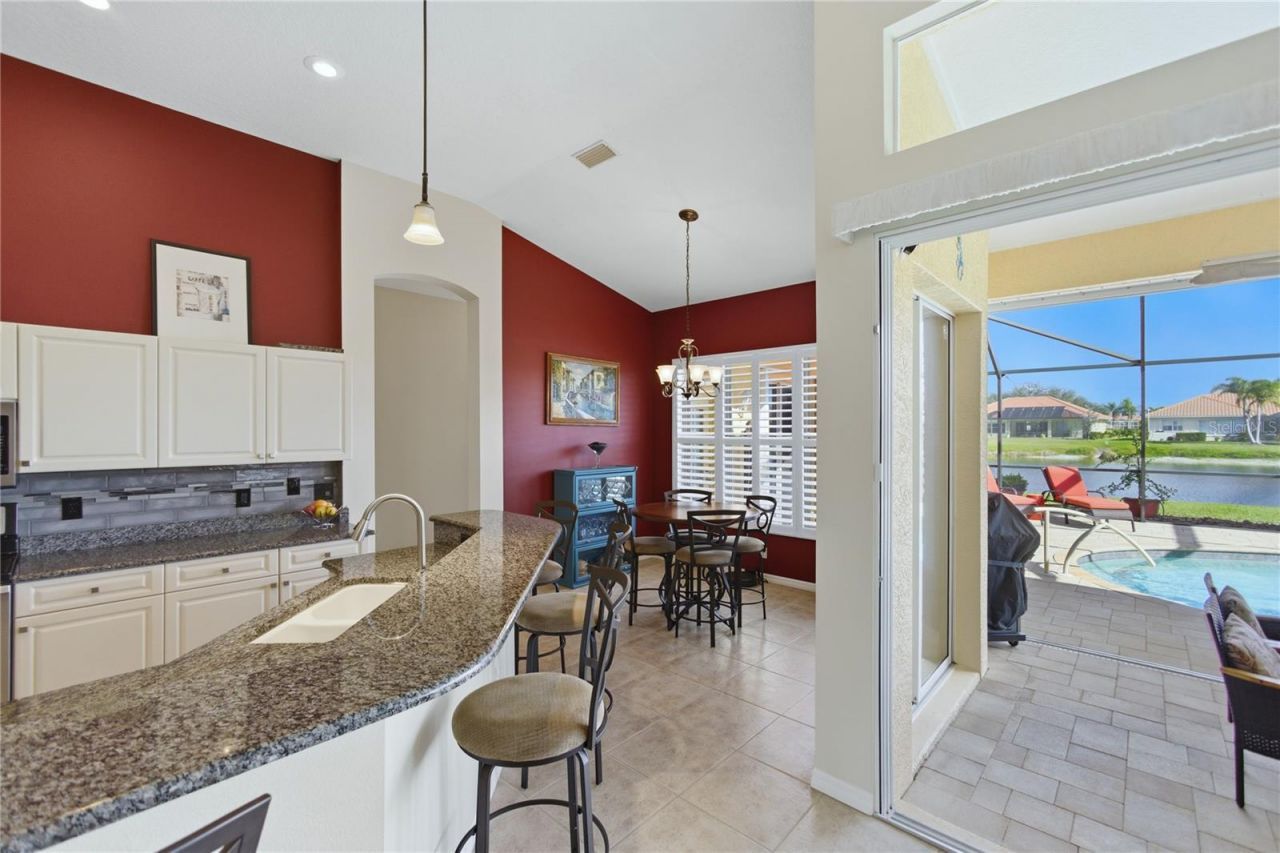 677 Lakescene Drive, Venice, FL 34293 Photo