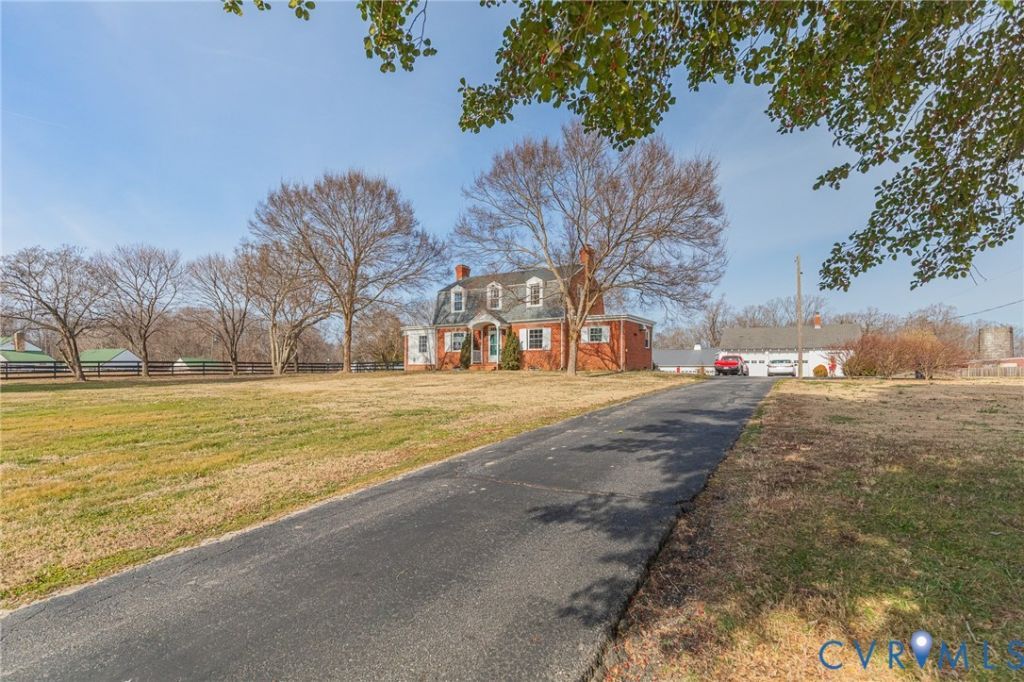 2172 Piping Tree Ferry Road Mechanicsville, VA 23111